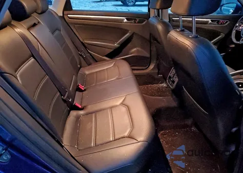 2016 Volkswagen Passat Se z USA, uszkodzony, nr VIN 1VWBT7A33GC049278